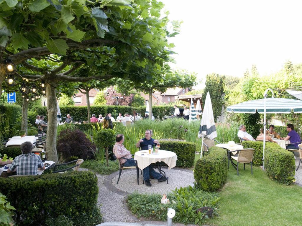 Hotel Restaurant Esser Wegberg Buitenkant foto